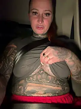 Snapshot of Inked_lorena chatting on 01/10/26, 08:37 Inked lorena online show from 01/10/26, 08:37