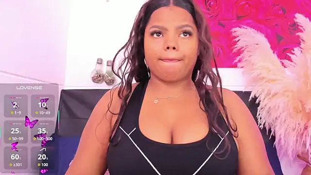 Snapshot of Adams_Cloe chatting on 11/09/25, 10:41 Adams Cloe online show from 11/09/25, 10:41