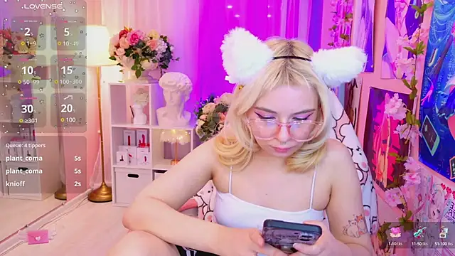 Coconut Mia online show from 02/23/25, 05:01