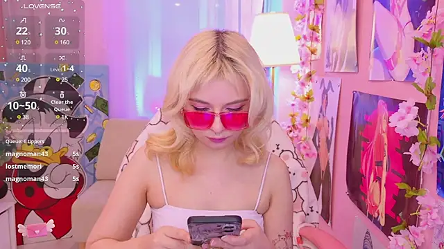 Coconut Mia online show from 03/07/25, 04:13