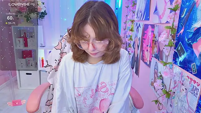 Coconut Mia online show from 04/26/26, 03:09