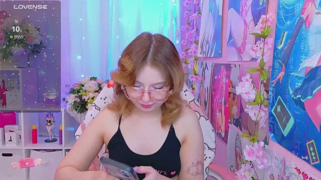 Coconut Mia online show from 06/03/26, 01:45