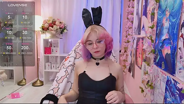 Coconut Mia online show from 09/30/25, 04:13