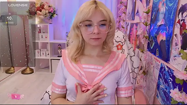 Coconut Mia online show from 09/23/25, 02:57