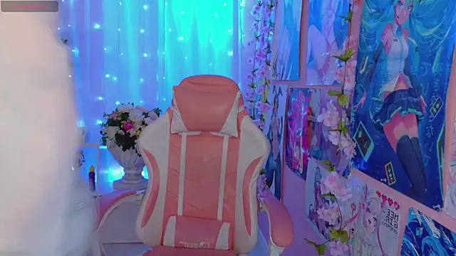 Coconut Mia online show from 05/07/26, 06:22