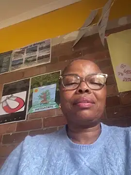 Nomthie online show from 03/21/26, 08:30