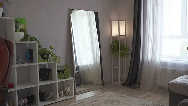 Snapshot of Victoria1Love chatting on 09/19/25, 12:42 Victoria1Love online show from 09/19/25, 12:42