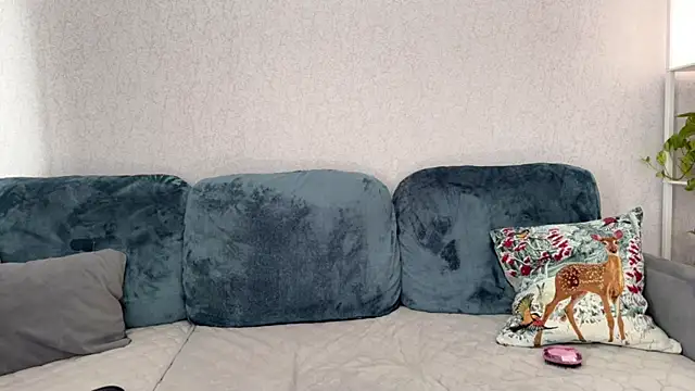 Snapshot of Victoria1Love chatting on 03/12/25, 07:57 Victoria1Love online show from 03/12/25, 07:57