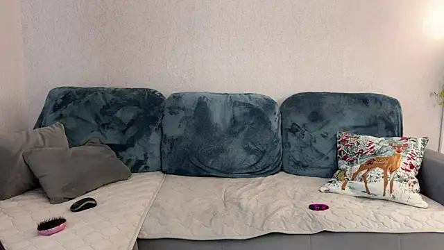 Snapshot of Victoria1Love chatting on 03/13/25, 02:44 Victoria1Love online show from 03/13/25, 02:44