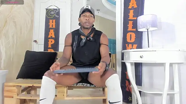 RicoBrown777  online show from 10/18/25, 04:36