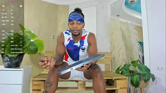 RicoBrown777  online show from 04/01/26, 03:52