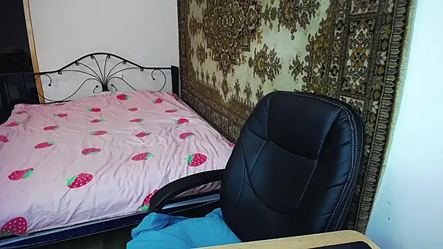 Olivia Graceee online show from 04/19/26, 08:48