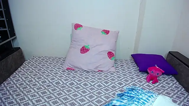 Olivia Graceee online show from 12/21/25, 09:11