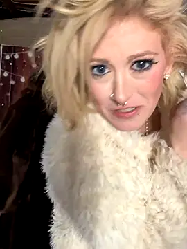 Blondebeauty6996 online show from 11/27/25, 08:15