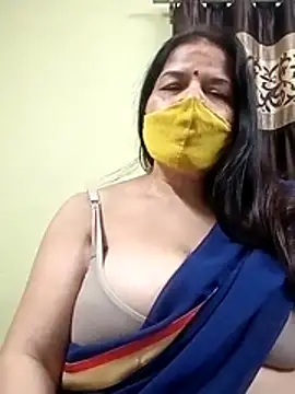 Snapshot of IndianAngle chatting on 01/11/26, 03:52 IndianAngle online show from 01/11/26, 03:52