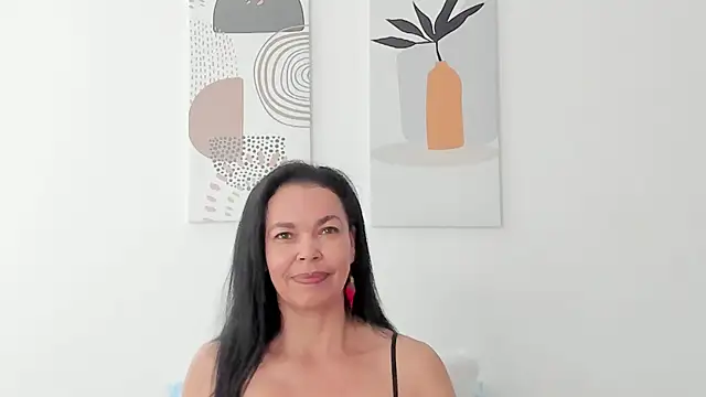 Evawalker  online show from 05/06/26, 02:10