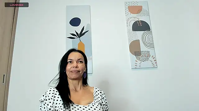 Snapshot of Evawalker_ chatting on 02/21/25, 04:40 Evawalker online show from 02/21/25, 04:40