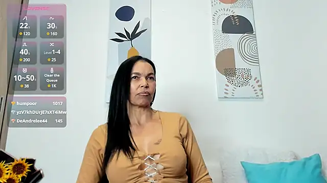 Snapshot of Evawalker_ chatting on 02/19/25, 01:51 Evawalker online show from 02/19/25, 01:51