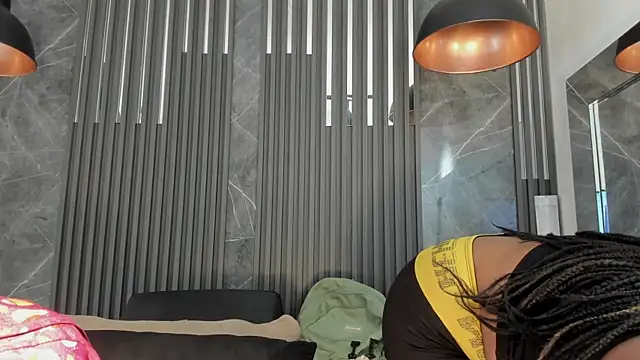 SaraiEvans online show from 09/11/25, 03:17