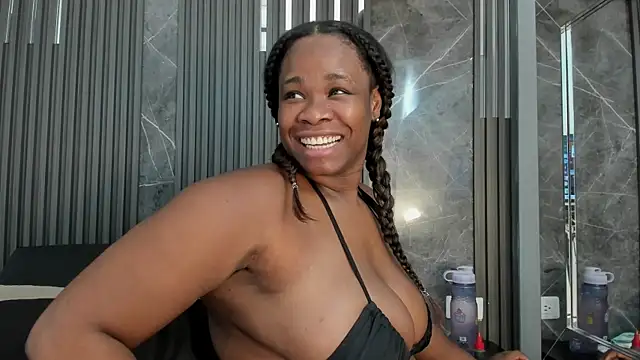 SaraiEvans online show from 10/09/25, 03:29