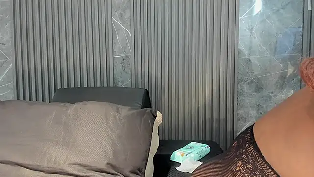 SaraiEvans online show from 09/21/25, 03:22