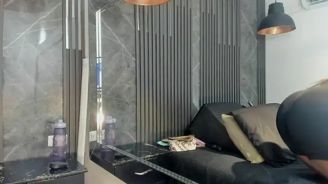 SaraiEvans online show from 09/12/25, 03:17