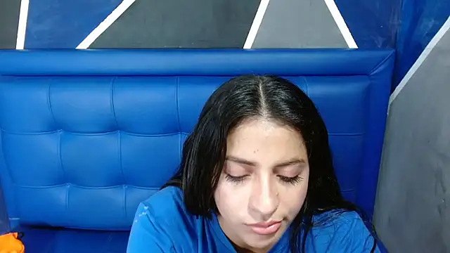 cherry modelx  online show from 03/14/25, 11:22