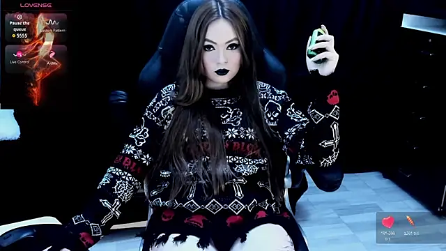 nasty katty  online show from 12/16/25, 09:41