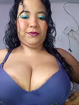 Snapshot of Nissha_johosonn chatting on 12/14/25, 04:34 Nissha johosonn online show from 12/14/25, 04:34