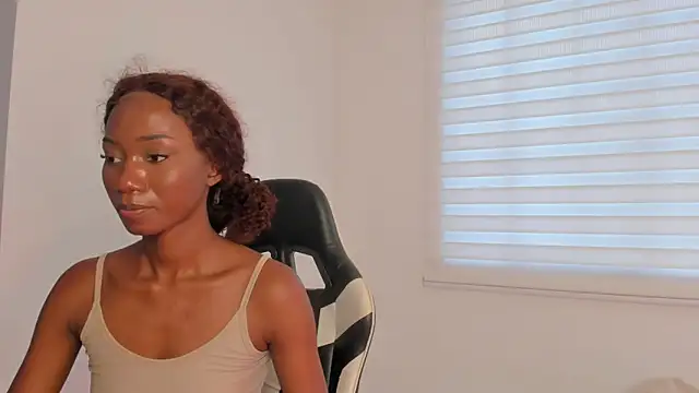 SavannahWildee online show from 06/18/26, 10:26