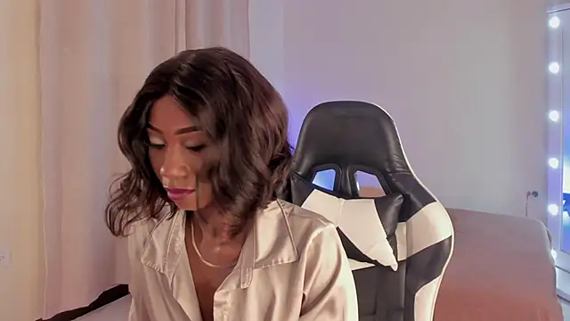 SavannahWildee online show from 02/24/25, 07:19