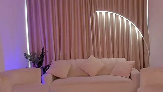 SavannahWildee online show from 09/14/25, 11:43