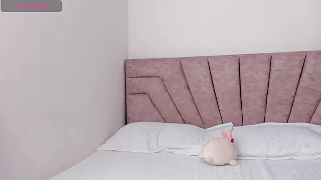 SavannahWildee online show from 11/11/25, 02:34