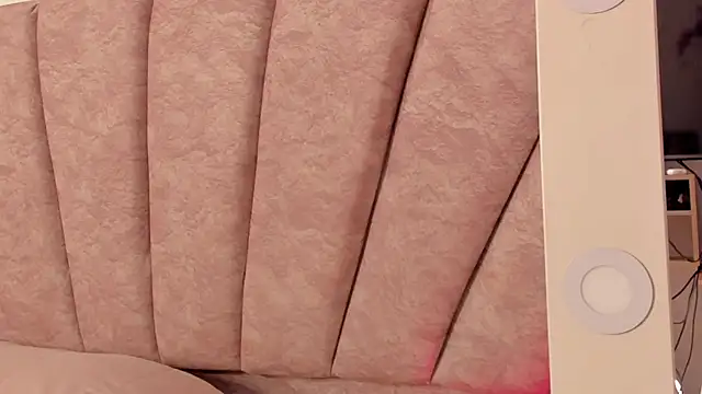 SavannahWildee online show from 10/10/25, 01:01