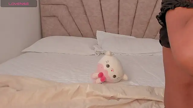 SavannahWildee online show from 11/13/25, 01:26