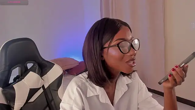 SavannahWildee online show from 02/02/25, 03:39