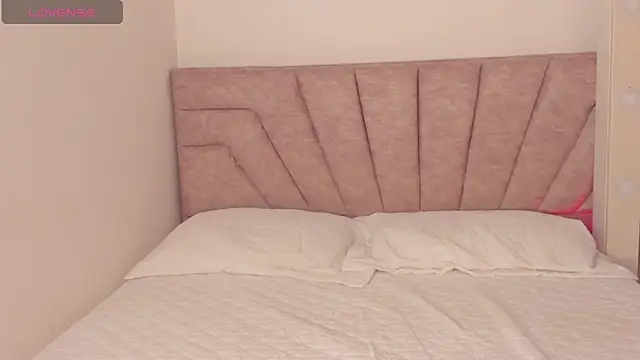 SavannahWildee online show from 11/14/25, 12:20