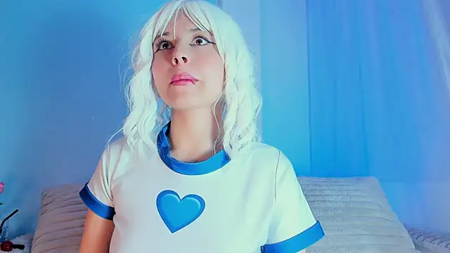 Snapshot of EmilyWithe chatting on 10/14/25, 11:58 EmilyWithe online show from 10/14/25, 11:58