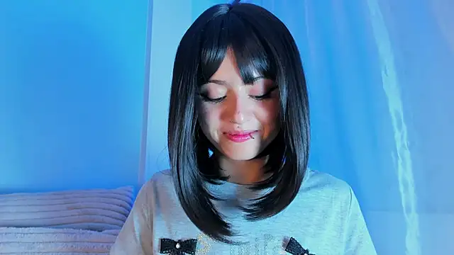 Snapshot of EmilyWithe chatting on 09/29/25, 11:21 EmilyWithe online show from 09/29/25, 11:21