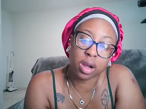 Nyxie Chaos online show from 05/29/26, 03:07