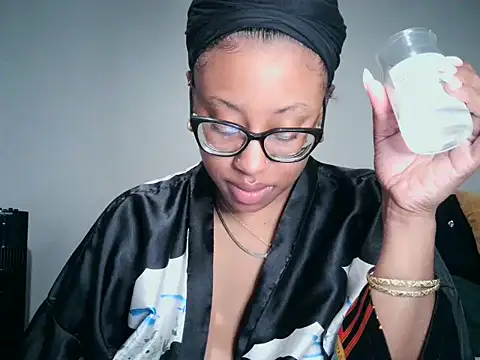 Nyxie Chaos online show from 03/13/26, 01:49