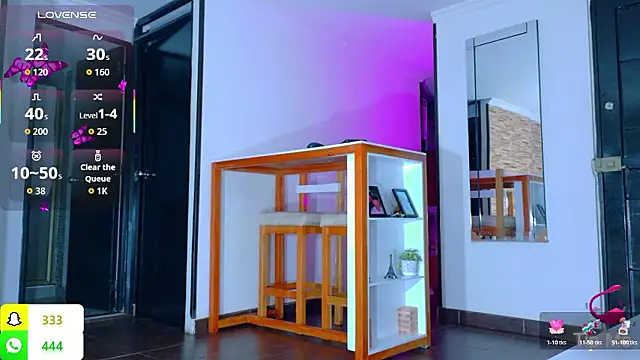 Snapshot of alya_lovecraft02 chatting on 01/08/26, 10:49 alya lovecraft02 online show from 01/08/26, 10:49