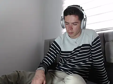 Eliantg online show from 12/28/24, 09:19