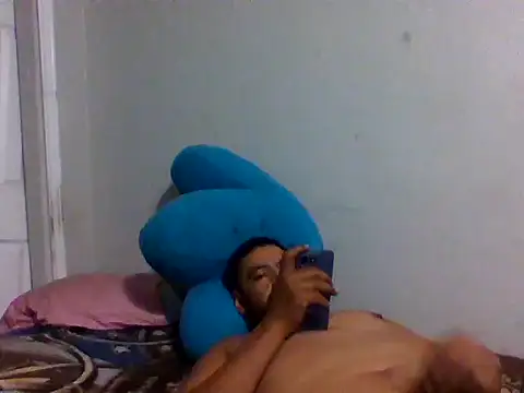 Fernando09678 online show from 02/18/26, 07:49