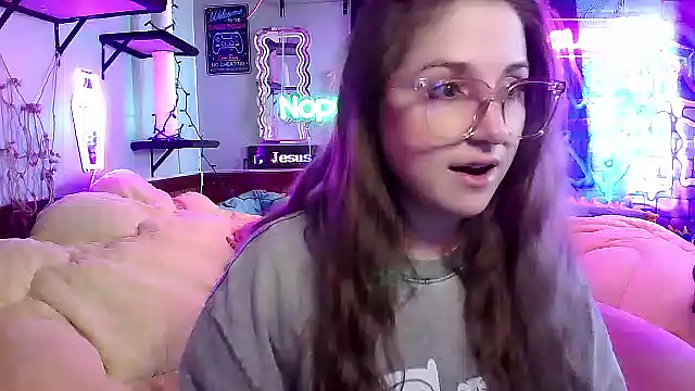 mirannacult online show from 02/23/25, 04:57