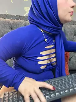 Layla kaderr online show from 05/29/26, 11:33