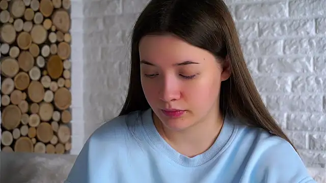 LowOncoming online show from 11/10/25, 02:05