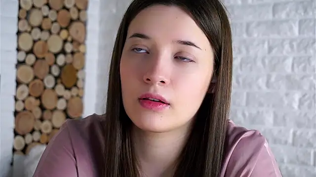 LowOncoming online show from 09/19/25, 01:42