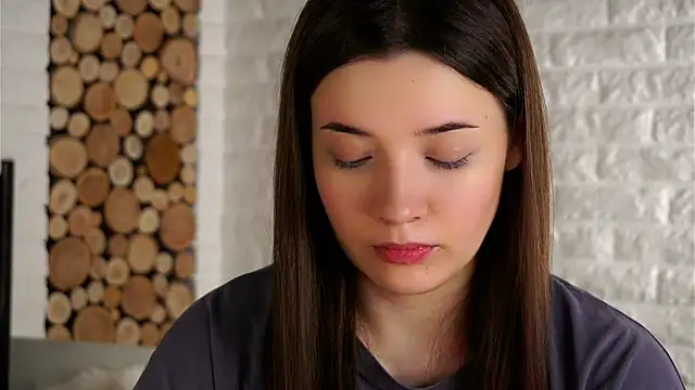 LowOncoming online show from 09/29/25, 01:23