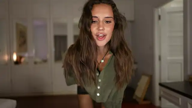 ValerieHill online show from 10/11/25, 02:40